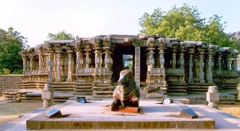 hajaar stambh mandir,warangal