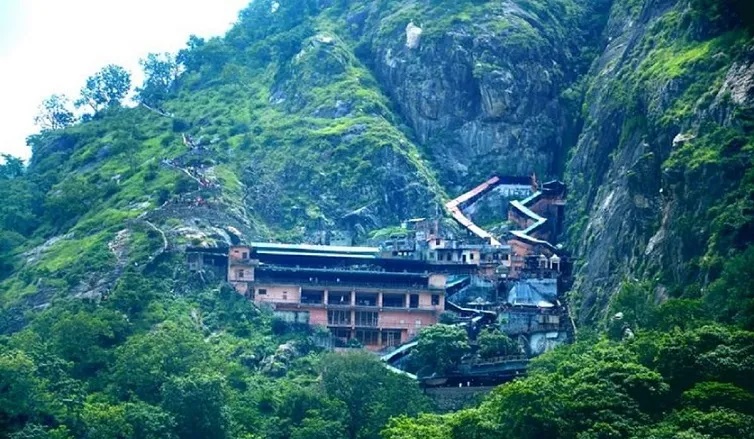 parshuram mahadev cave temple, rajasthan