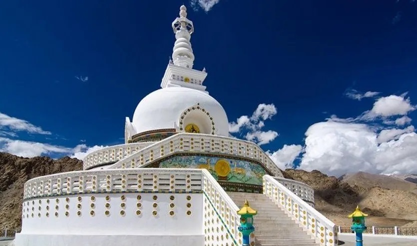 vishwa shanti stupa of rajgir.