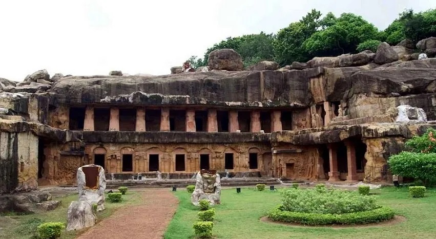 a cave in udayagiri.