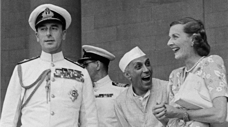 jawaharlal nehru with lord mountbatten & edwina mountbatten.