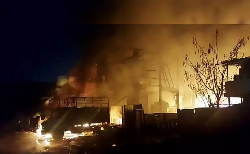 Explosion in army weapons factory